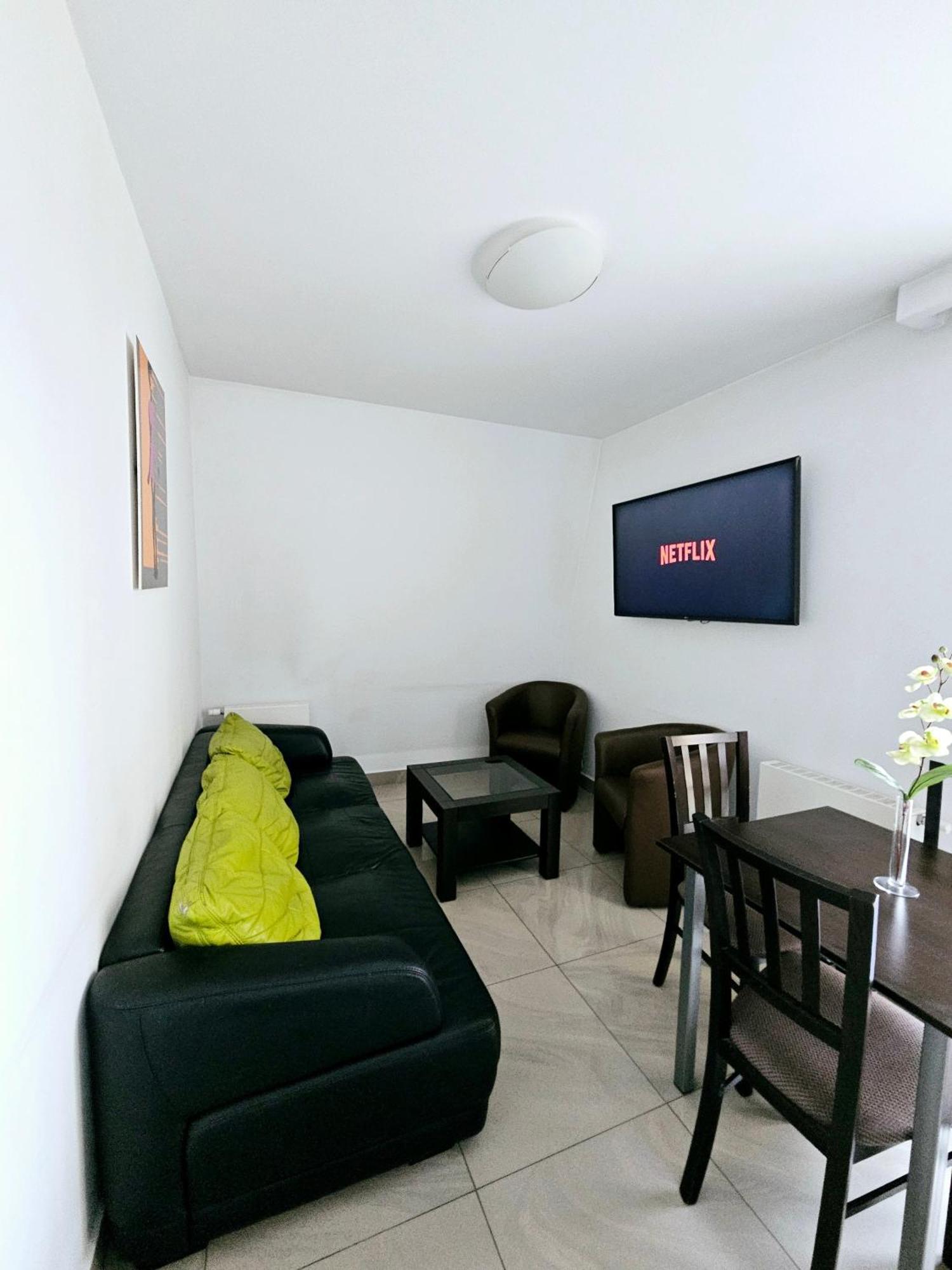 クラクフApartament Quietアパートメント 部屋 写真
